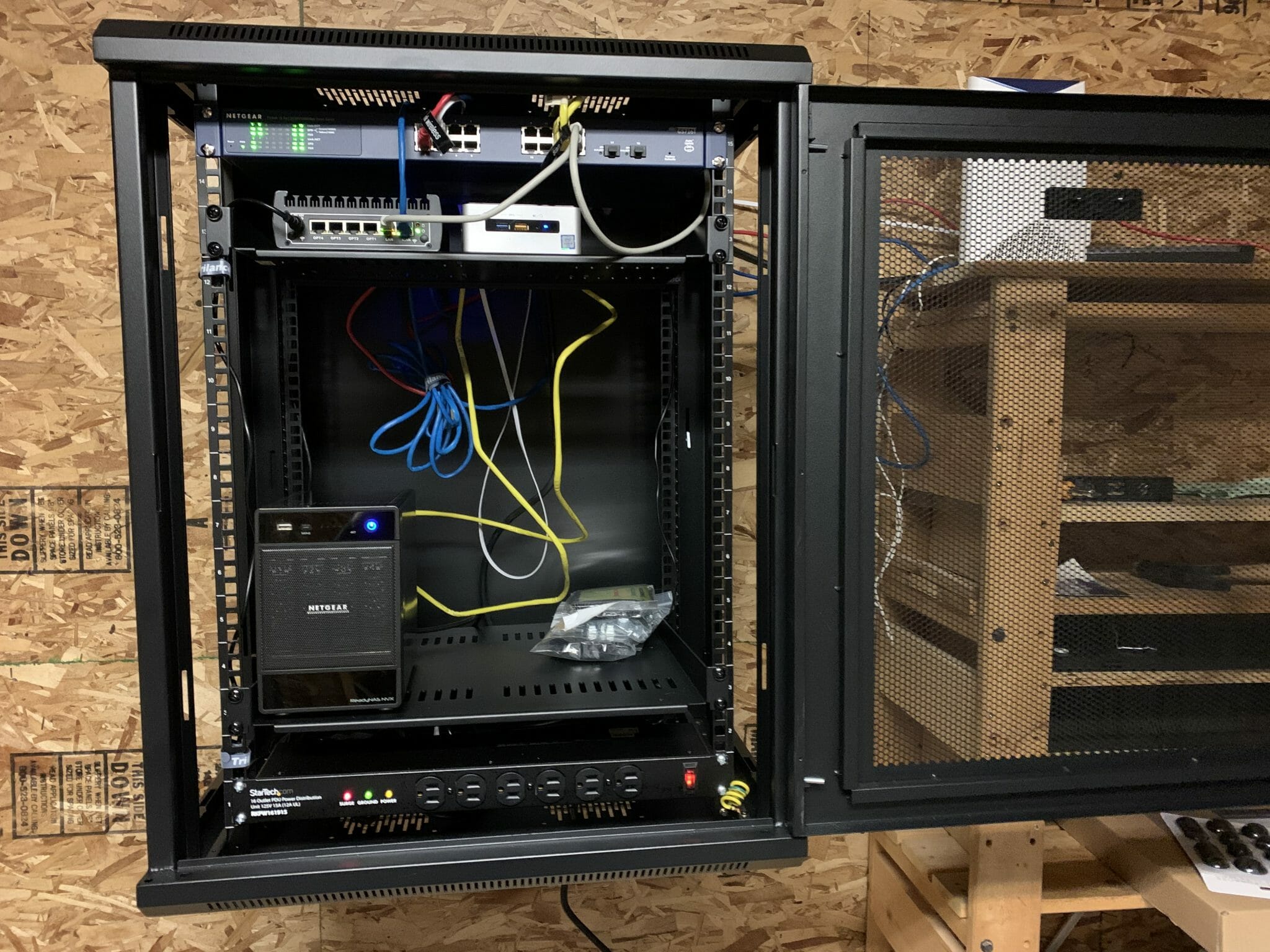A nice Rack… – Ubergeek Kelly's World- Life, technology, science, rants